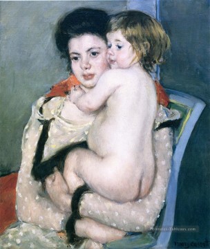 Mary Cassatt œuvres - Reine Lefebvre tenant une Nu Baby mères des enfants Mary Cassatt